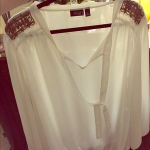 Boutique blouse